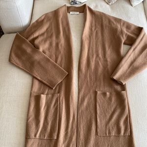 Aritzia Babaton Lance cardigan